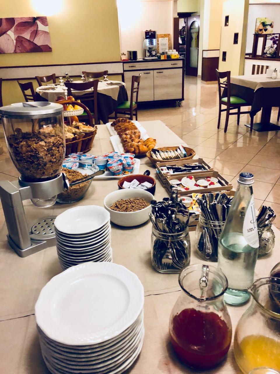 Hotel Italia Risorta